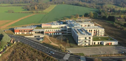 Résidence : EHPAD de l'Hôpital Intercommunal Gériatrique de Neuville