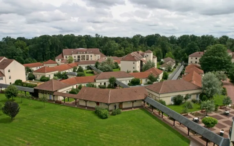 Residence Services Saint Remy - photo 4