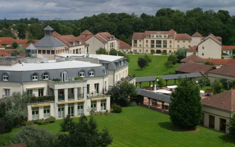 Residence Services Saint Remy - photo 5