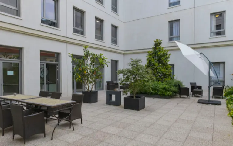 Le Voltaire - photo 2