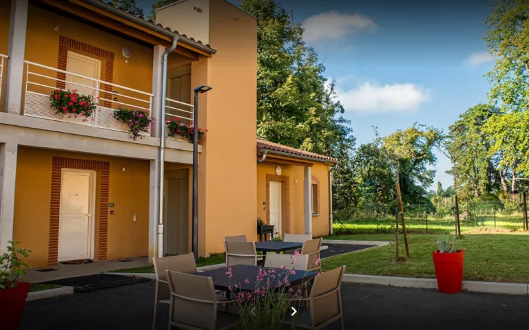 Résidence Service Senior les Prés de Chalaronne - photo 4