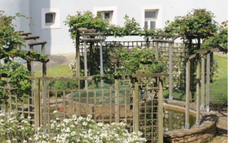 Résidence : Maison de Retraite Saint-Joseph