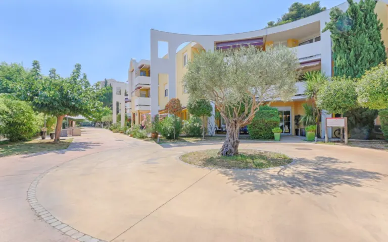 Maison de Famille le Club Montpellier - photo 4