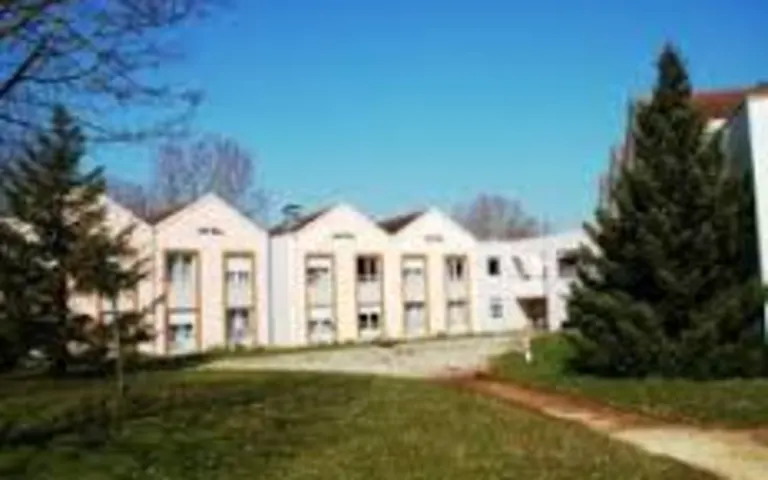 Résidence : EHPAD le Village