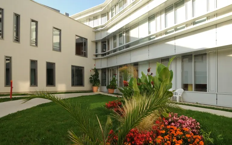 EHPAD Résidence Roux Chu Reims - photo 2