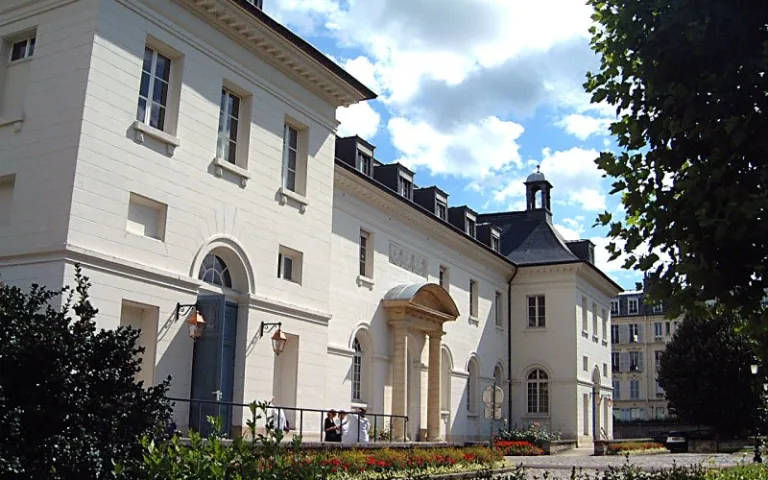 Résidence : Maison Medicale Rochefoucault