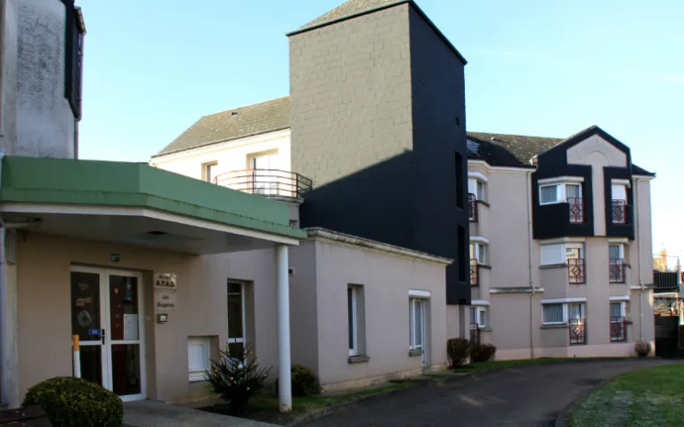Résidence : EHPAD les Bruyeres