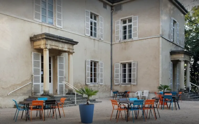 Résidence : EHPAD Chateau de Charréconduit