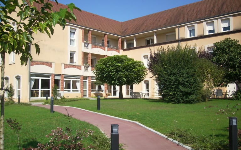 EHPAD la Louhannaise - photo 5