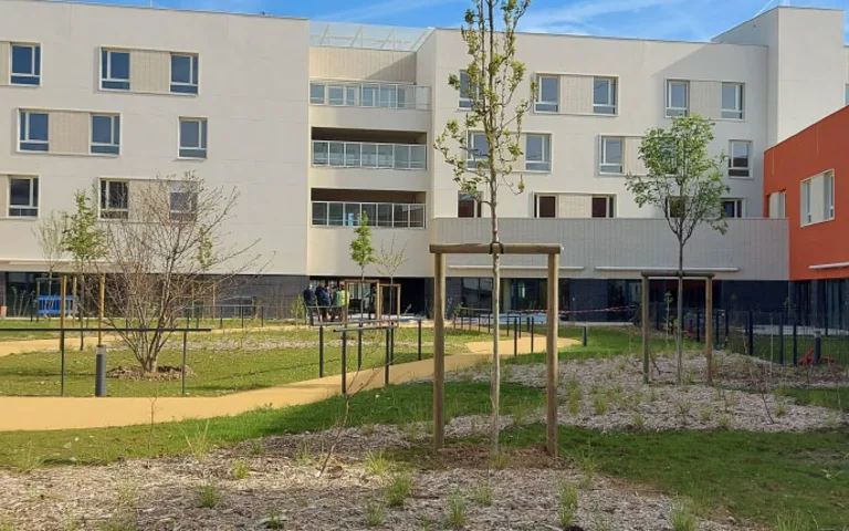 Résidence Plateforme Gérontologique Adélaïde Hautval - photo 4