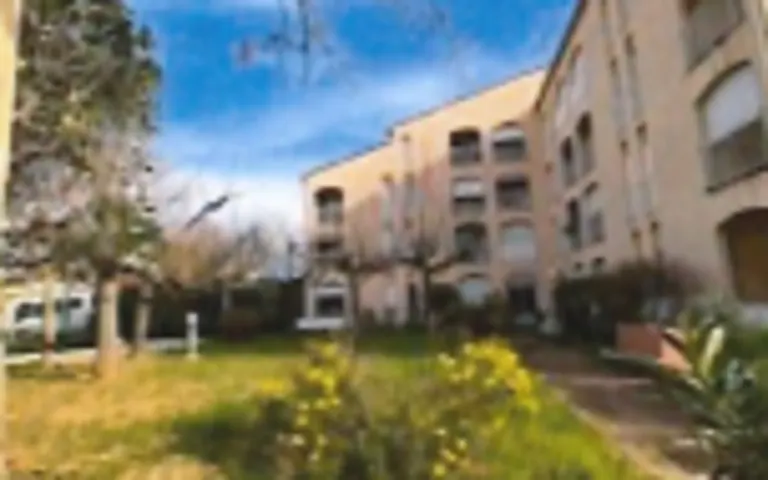 Foyer-Logement Roger-Mistral - photo 4