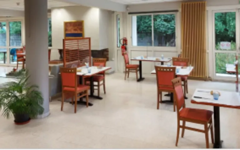 Foyer-Logement Pour Personnes âgées la Ressence - photo 5