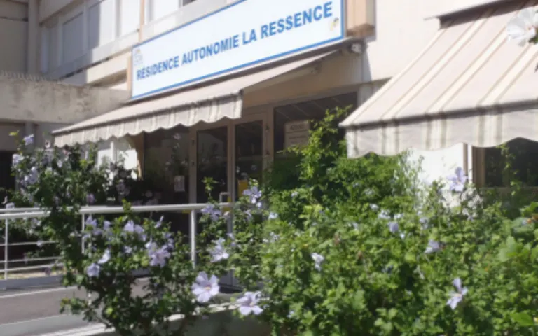 Foyer-Logement Pour Personnes âgées la Ressence - photo 4