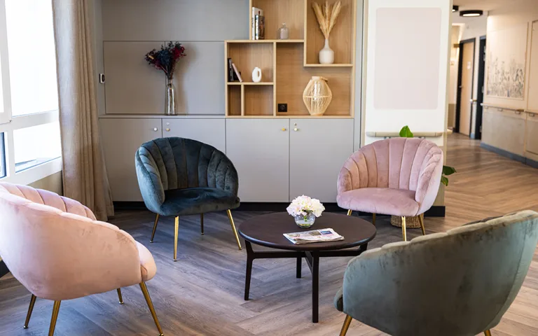 Clinalliance EHPAD Repotel Voisins-Le-Bretonneux - photo 2