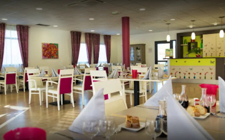 EHPAD le Belvedère Sainte-Clotilde - photo 6