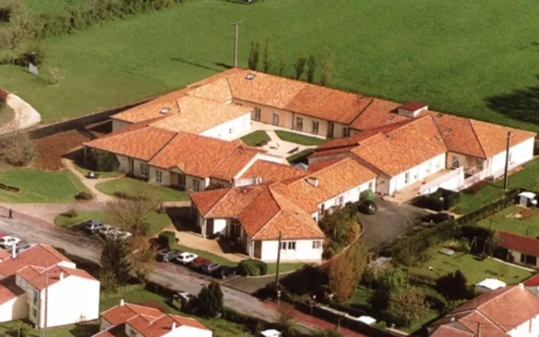 Résidence : EHPAD Résidence la Chèze d'Or