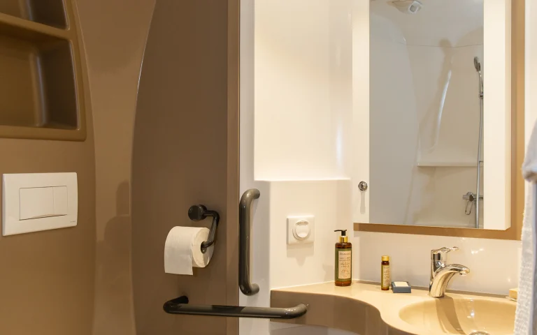 Résidence : Korian Castel Voltaire