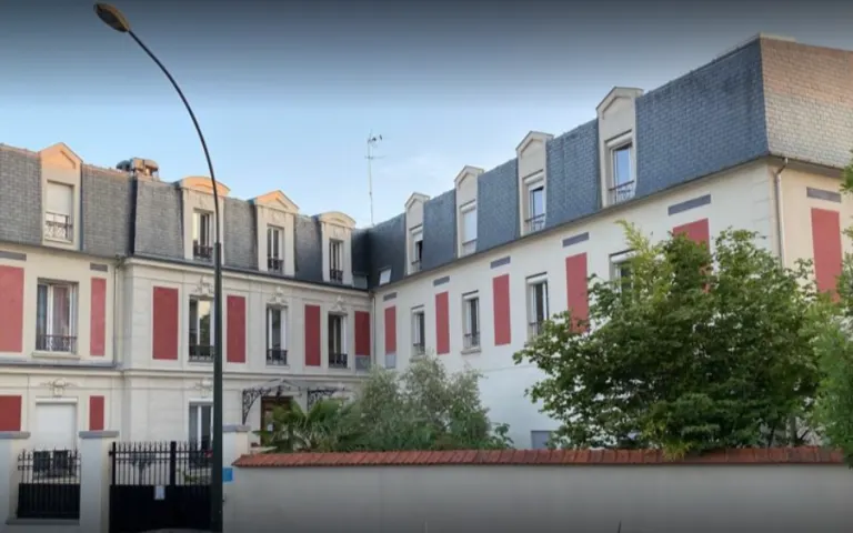 Résidence : EHPAD les Fleurs Bleues