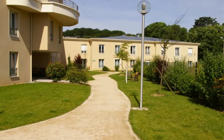EHPAD à La Ville-du-Bois (91620)