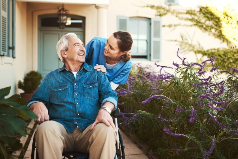 L’accueil de jour Alzheimer comprendre une solution de répit et d’accompagnement au quotidien