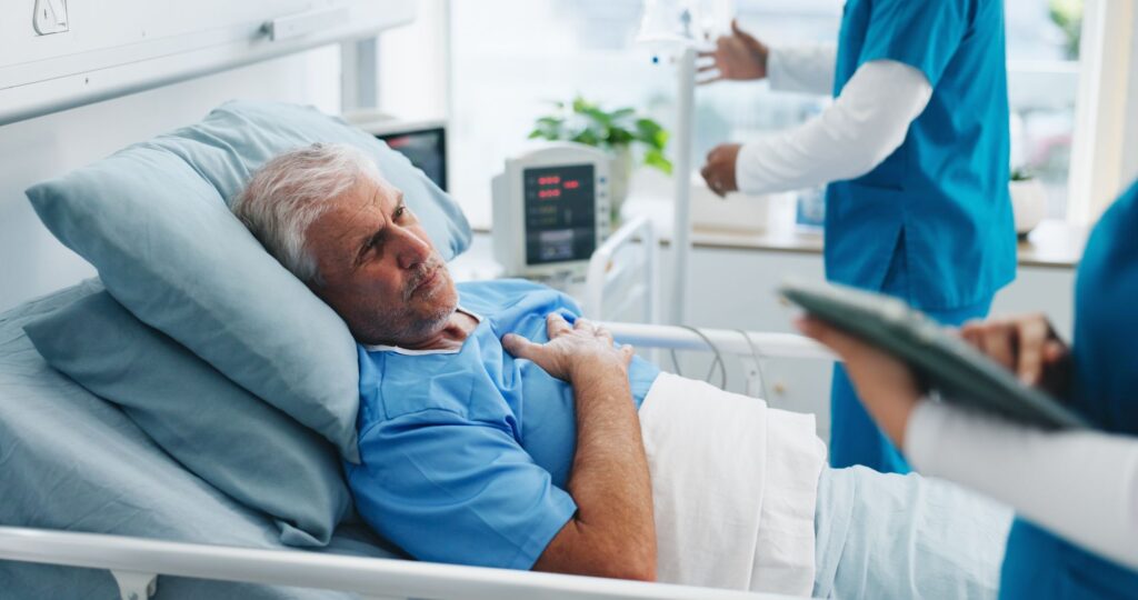 Senior hospitalisé en période estivale
